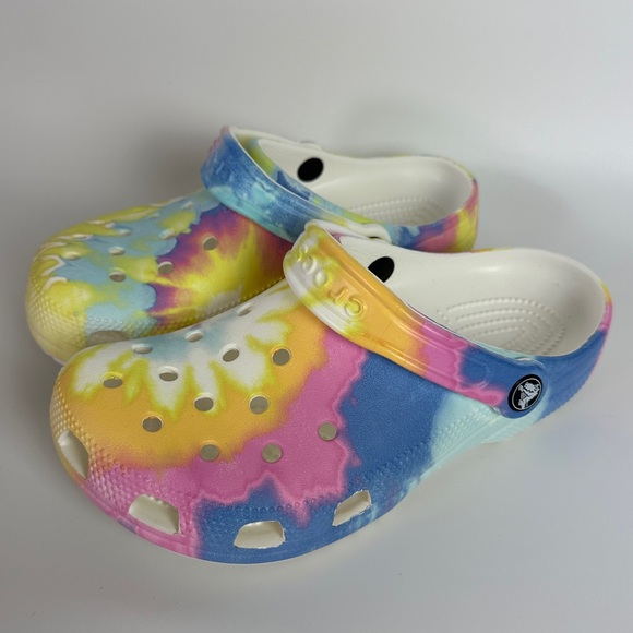 Crocs Classic Pastel‎ Tie Dye Clogs  - Women’s Size 6 ; Men’s 4 - Picture 1 of 8